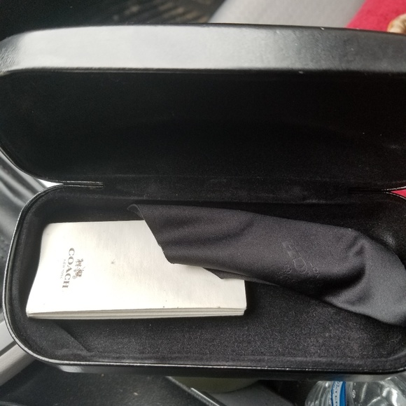 Coach HC8123 - Picture 4 of 4